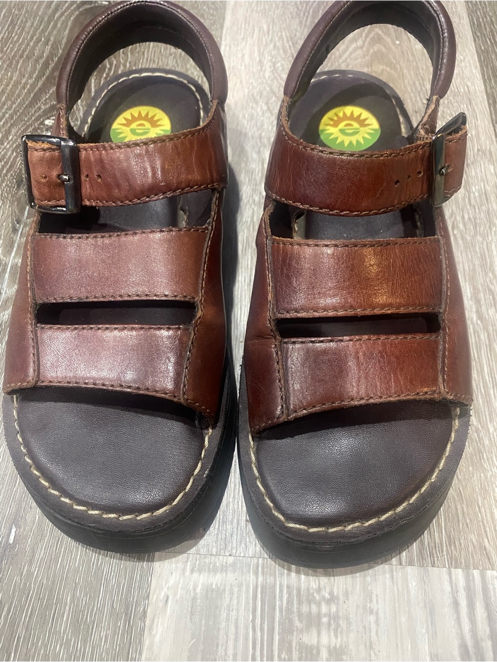 Vintage Y2K Earth Shoe Brown Leather Strappy Fisherman Sandals Comfort Size 7.5